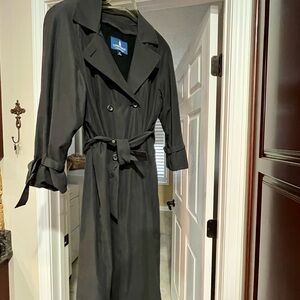 London Fog Limited Edition Black Trench Coat w/ removable liner